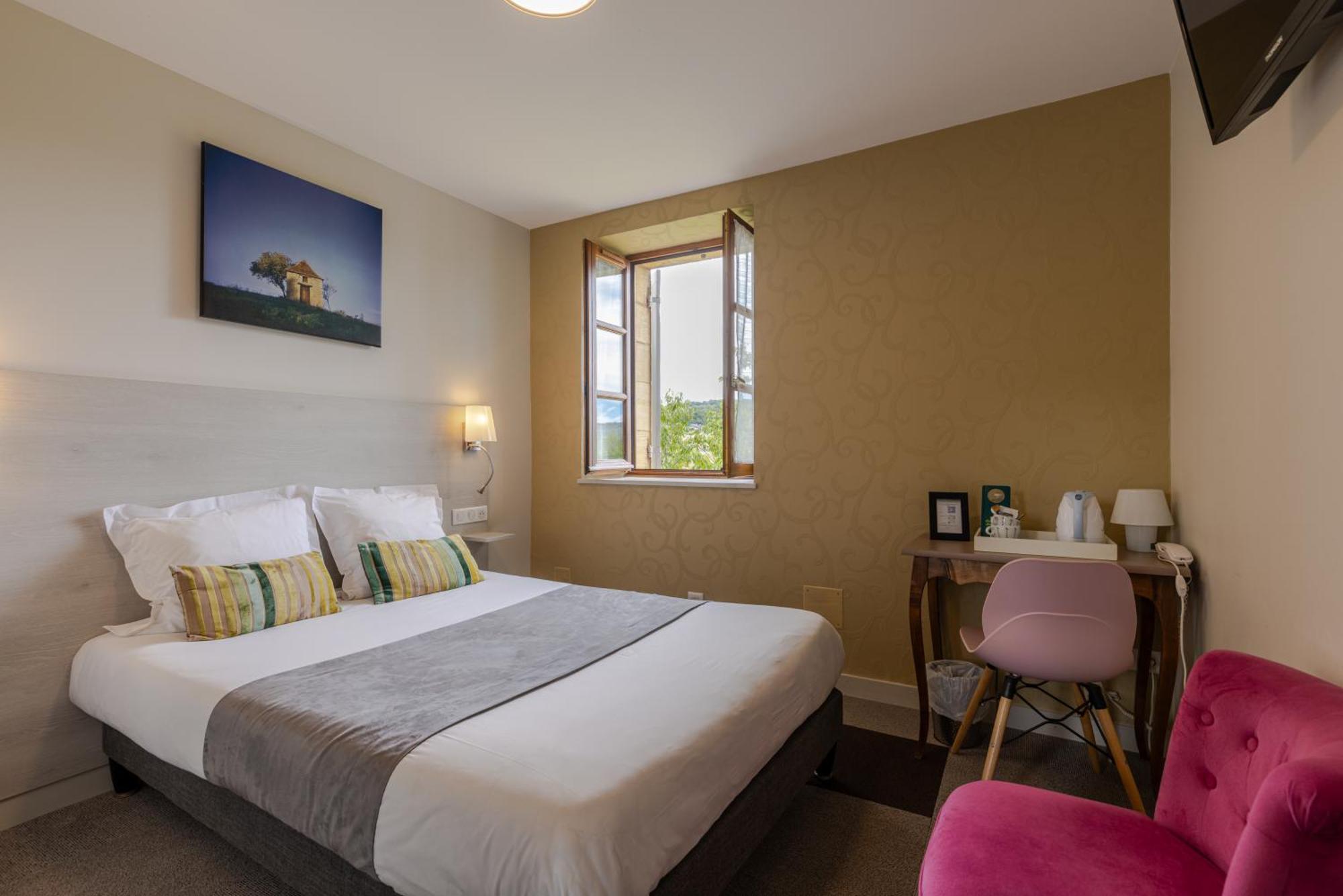Logis Hotel Archambeau Thonac Exterior foto